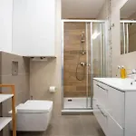 Apartament środkowa Widok Na 2 Piętro Garaż Gratis *