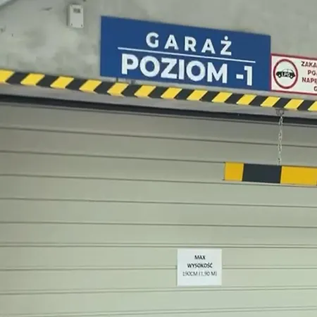 Srodkowa Widok Na 2 Pietro Garaz Gratis Daire *