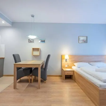 Srodkowa Widok Na 2 Pietro Garaz Gratis Daire *