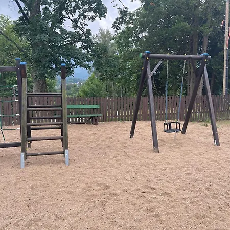 środkowa Widok Na 2 Piętro Garaż Gratis *