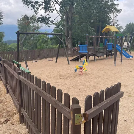 Daire Srodkowa Widok Na 2 Pietro Garaz Gratis